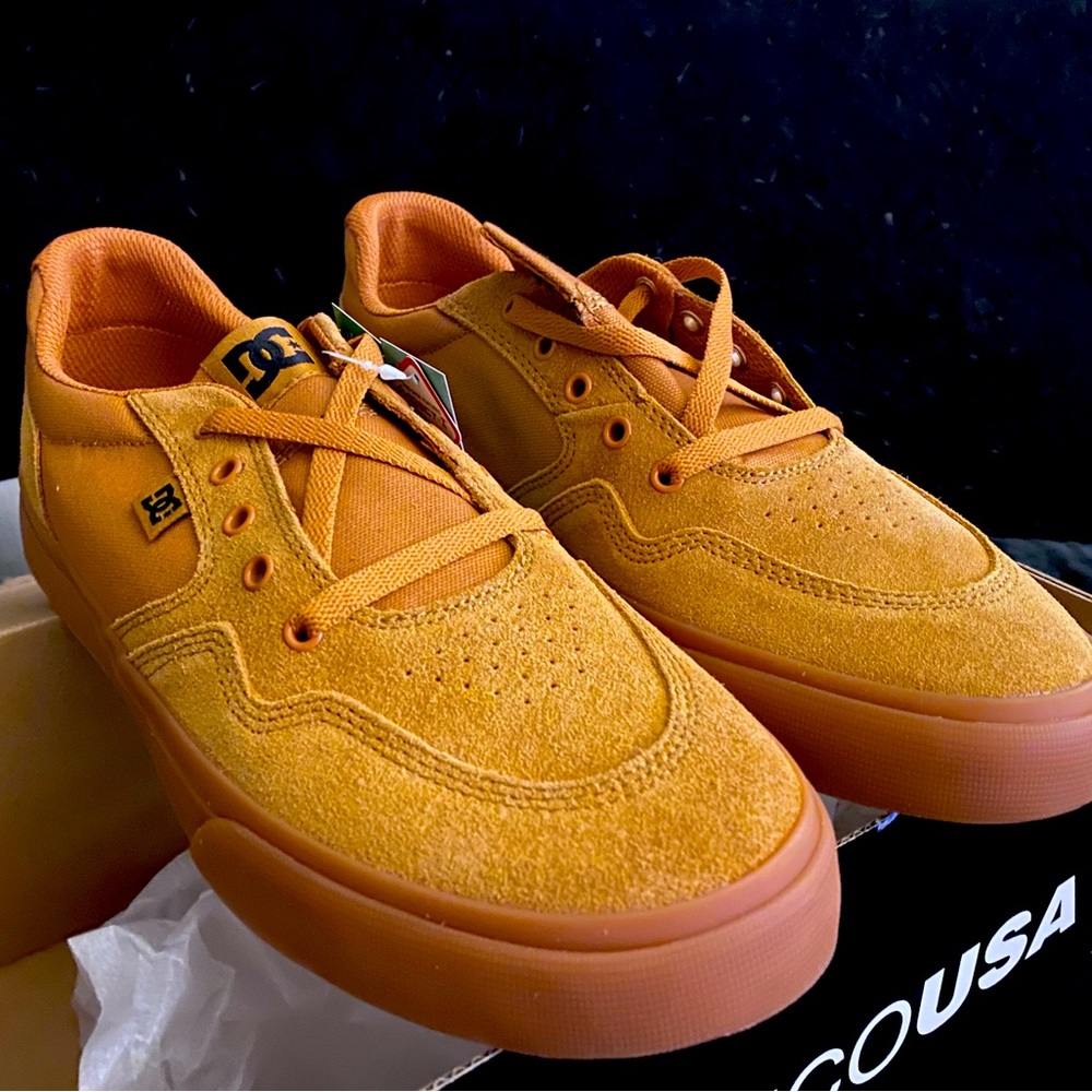 DC skateboard shoes For sale